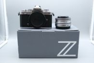 Nikon Z fc KIT Z DX 16-50mm f/3.5-6.3 VR Systemkamera Vitrine - Vom Händler