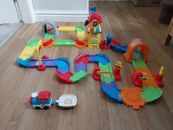 Vtech Toot Toot Drivers Chug And Go Train Set  With Motorised Train & Trailer
