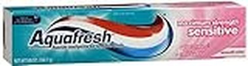 Aquafresh Triple Protection Maximum Strength, Sensitive & Gentle Whitening Toothpaste Smooth Mint - 5.6 oz, Pack of 5