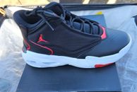 Scarpe Nike Jordan Max Aura 4 in nero bianco e rosso UK 5,5