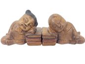 Estatuillas de escultura asiática sujetalibros de madera tallada a mano para niños que duermen buena suerte