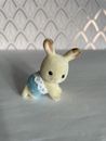 Sylvanian Families-Schokolade Kaninchen kriechende Baby Junge Figur