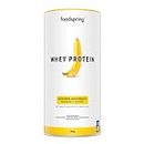 foodspring Whey Protein Pulver Banane – Mit 24g Eiweiß zum Muskelaufbau, perfekte Löslichkeit, aus Weidemilch, reich an BCAAs & EAAs - 750g
