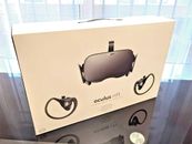 Virtual Reality-Headset Oculus Rift VR mit Touch-Controllern in gutem Zustand
