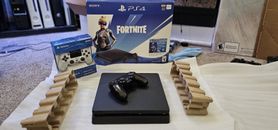 TESTED | PS4 Console 1TB | Fortnite BNDL (Packaging) - W/2 Controllers 