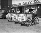 1940s ICE CREAM DELIVERY BICYCLES Photo   (180-w)