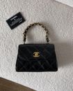 Chanel Mini Top Handle Flap Bag Schwarz Gold Classic Tasche Lack Griff Kelly