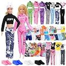 22 Pcs Doll Clothes and Accessories, 1 Hooded Sweatshirt 9 T-shirt 2 Short Skirts 4 Shorts 1 Long Pants 4 Flats 1 Hat, American Street Outfits Compatible with 11.5 inch Barbie, Girl Gifts in Random