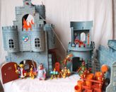 Disney Robin Hood Fortified Castle Playset & 6 Figures - Very Rare