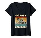 Mujer Retro Racer Go Fast or Go Home Piloto de carreras de karts Camiseta Cuello V
