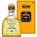 PATRÓN Añejo Premium Tequila, elaborado artesanalmente en México con el mejor agave azul Weber 100 %, en pequeños lotes, madurado más de doce meses en barricas de roble, 40 % ALC., 70 cl / 700 ml