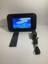 Iluv 7" Portátil Multimedia Tableta Estilo Reproductor de DVD para iPod con Video i1055BLK