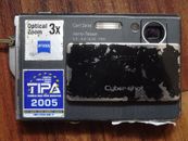 Fotocamera digitale Sony Cybershot DSC-T7 grigio metallo/nero - non disponibile - costo £300