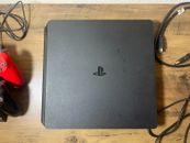 Sony PlayStation 4 Slim mit 7 Spielen und 2 Controllern Bundle - SSD Upgrade